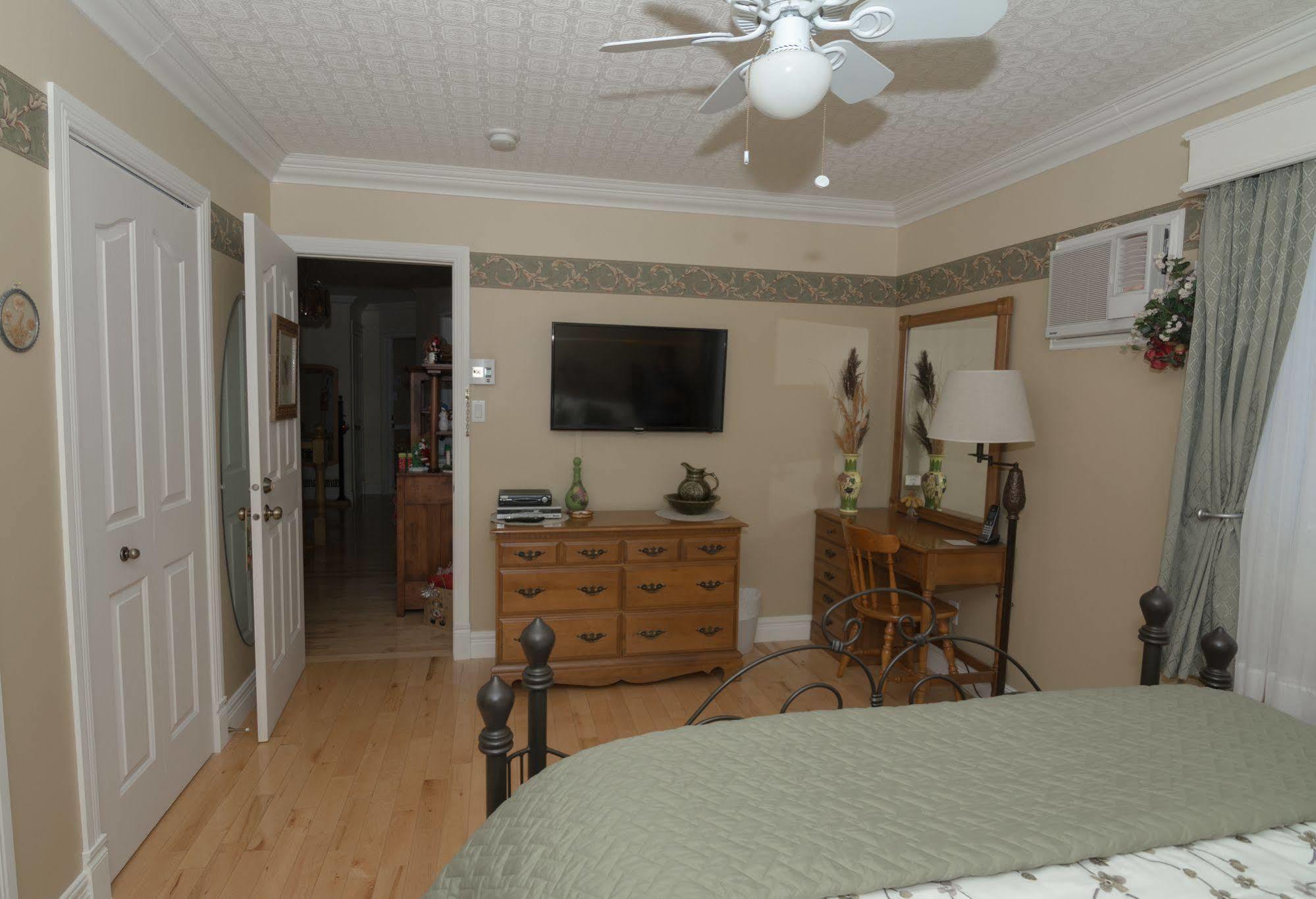 Saint-Basile Au Nidaigle Bed & Breakfast エクステリア 写真
