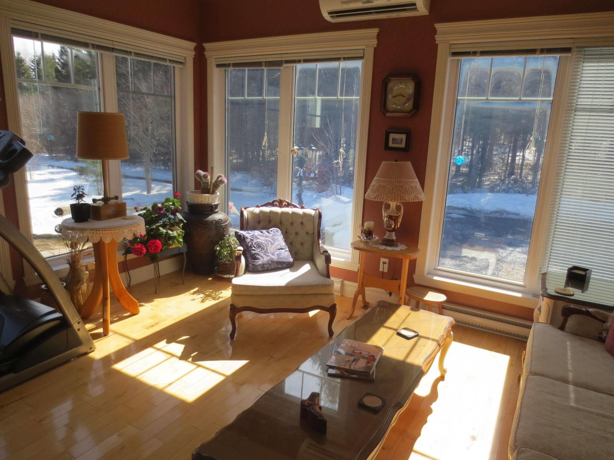 Saint-Basile Au Nidaigle Bed & Breakfast エクステリア 写真